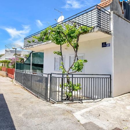 Apartments Matas 罗戈兹尼察 外观 照片