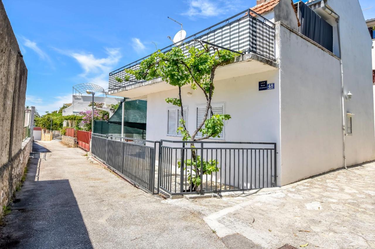 Apartments Matas 罗戈兹尼察 外观 照片